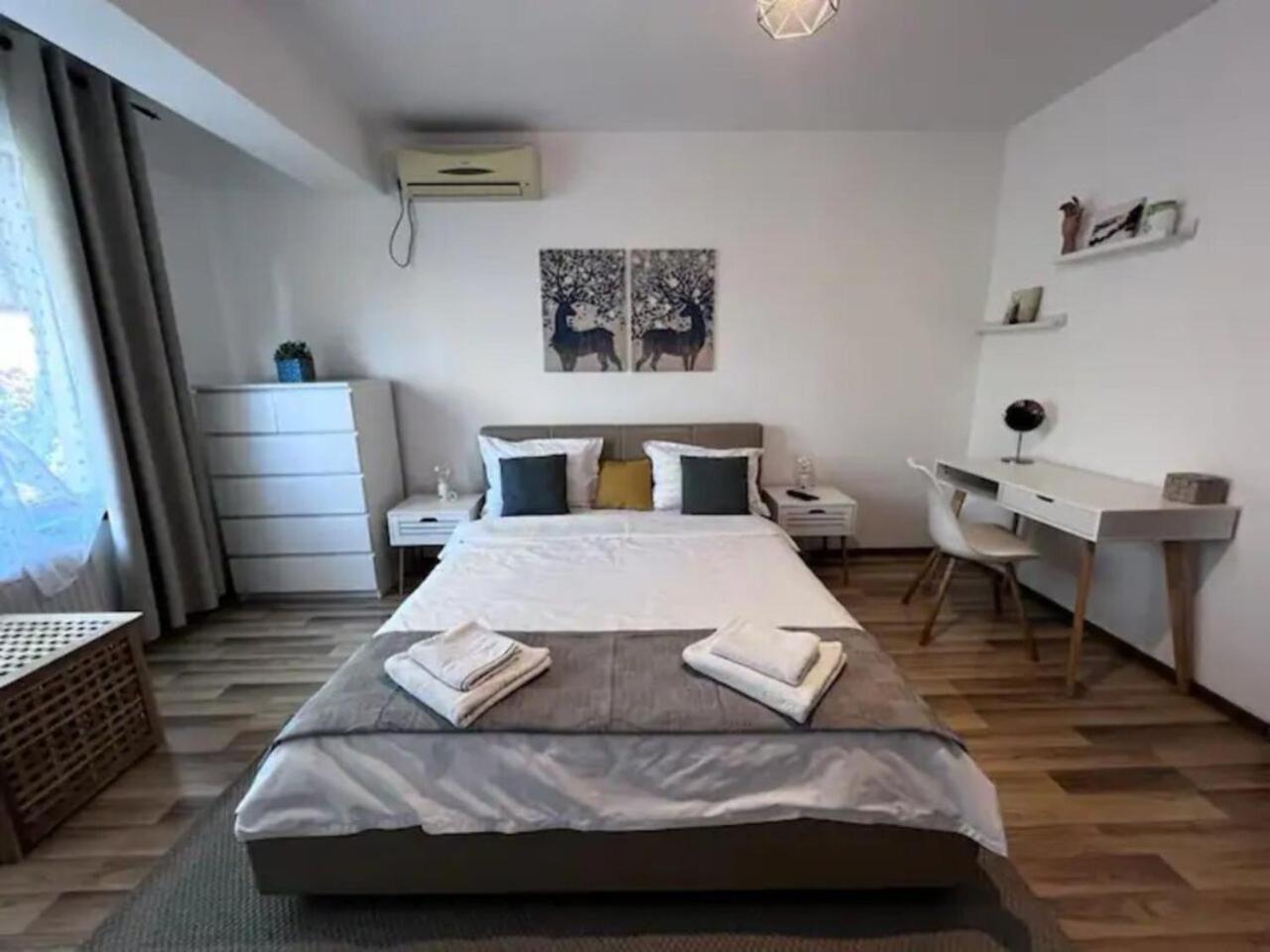 Vila Luminoasa Cu Curte Privata Bucureşti Eksteriør bilde